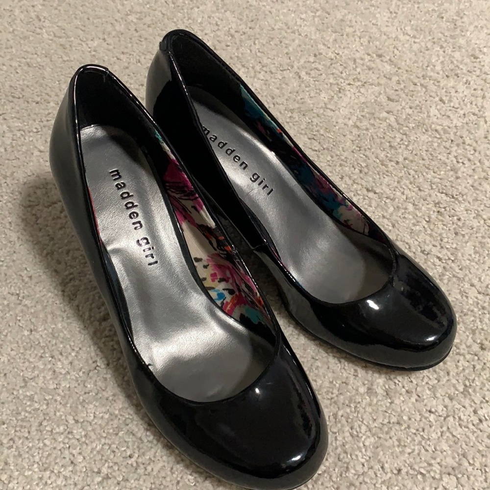 Black madden girl heals